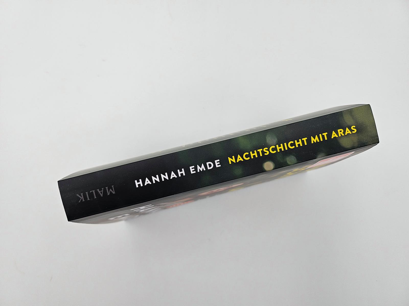 Nachtschicht mit Aras