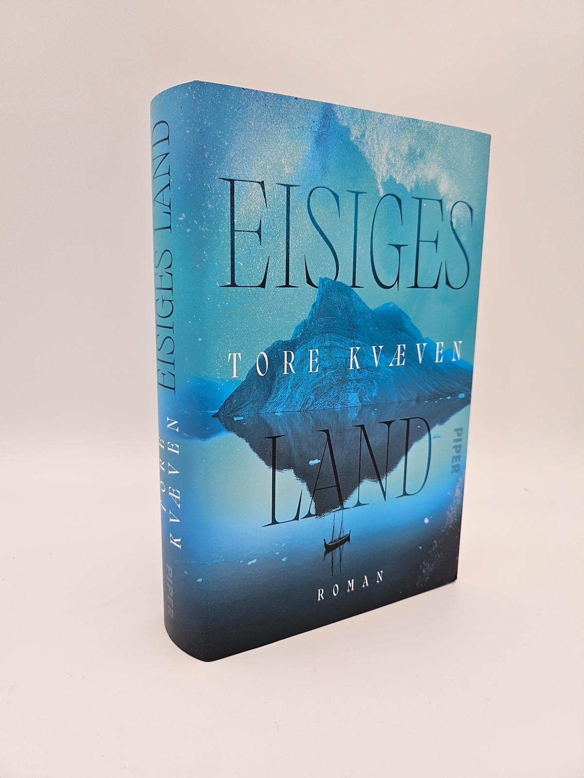 Eisiges Land